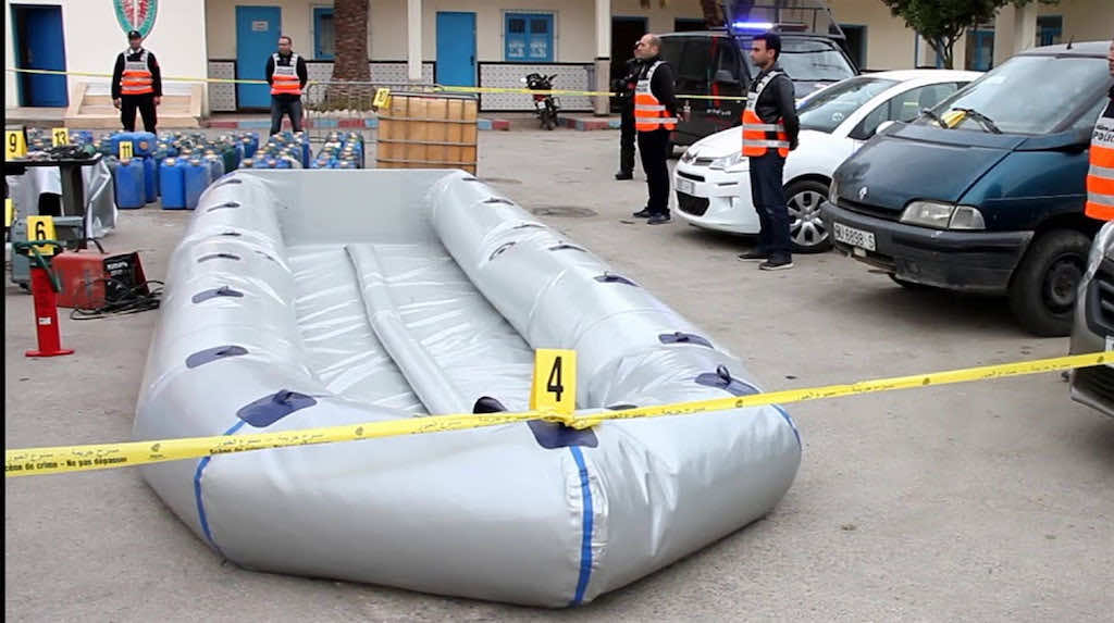 قوارب الهجرة السرية