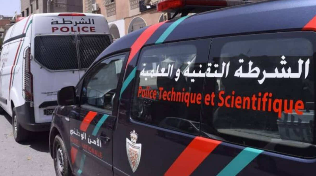 إيقاف شرطيان