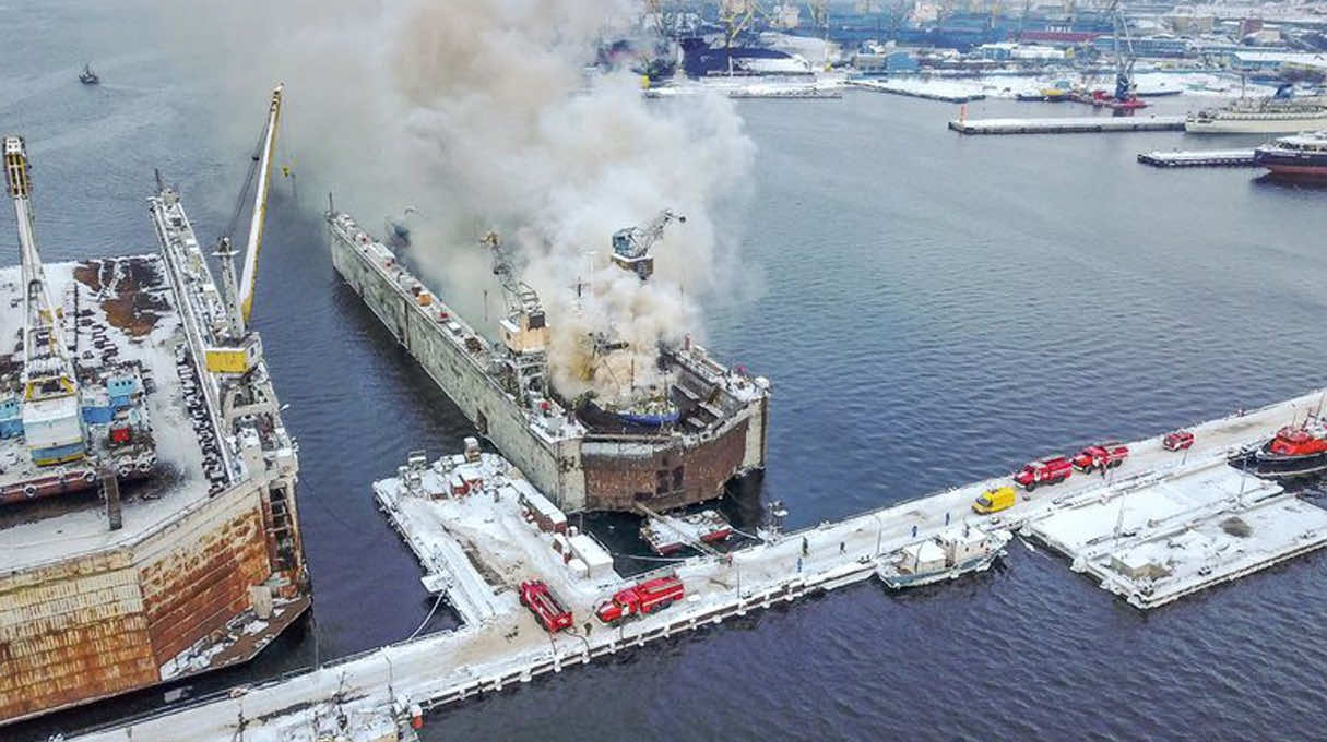 حريق بسفينة إسبانية