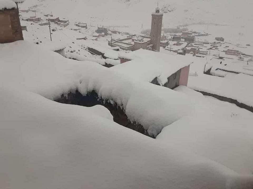تساقطات ثلجية