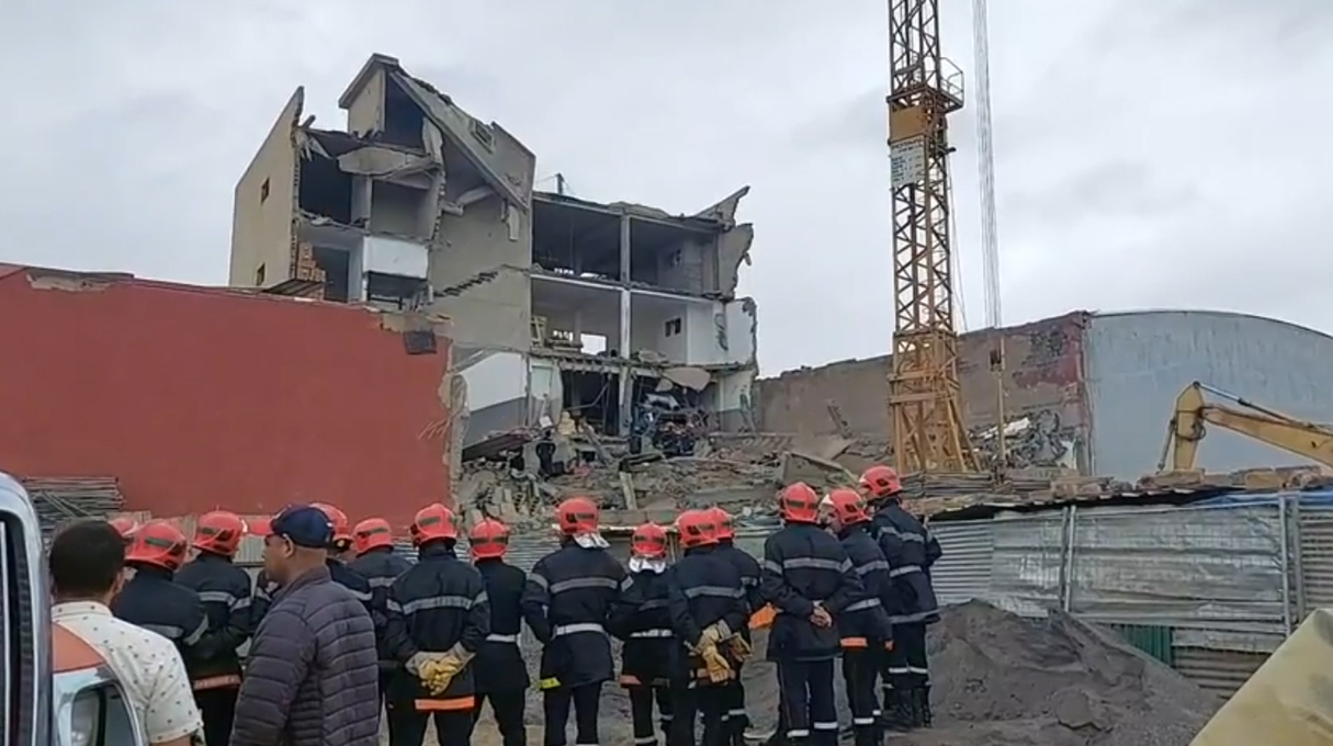 Anbaetv – قتيلان و5 مصابين إثر انهيار جزئي لبناية شركة بالدار البيضاء – مجتمع