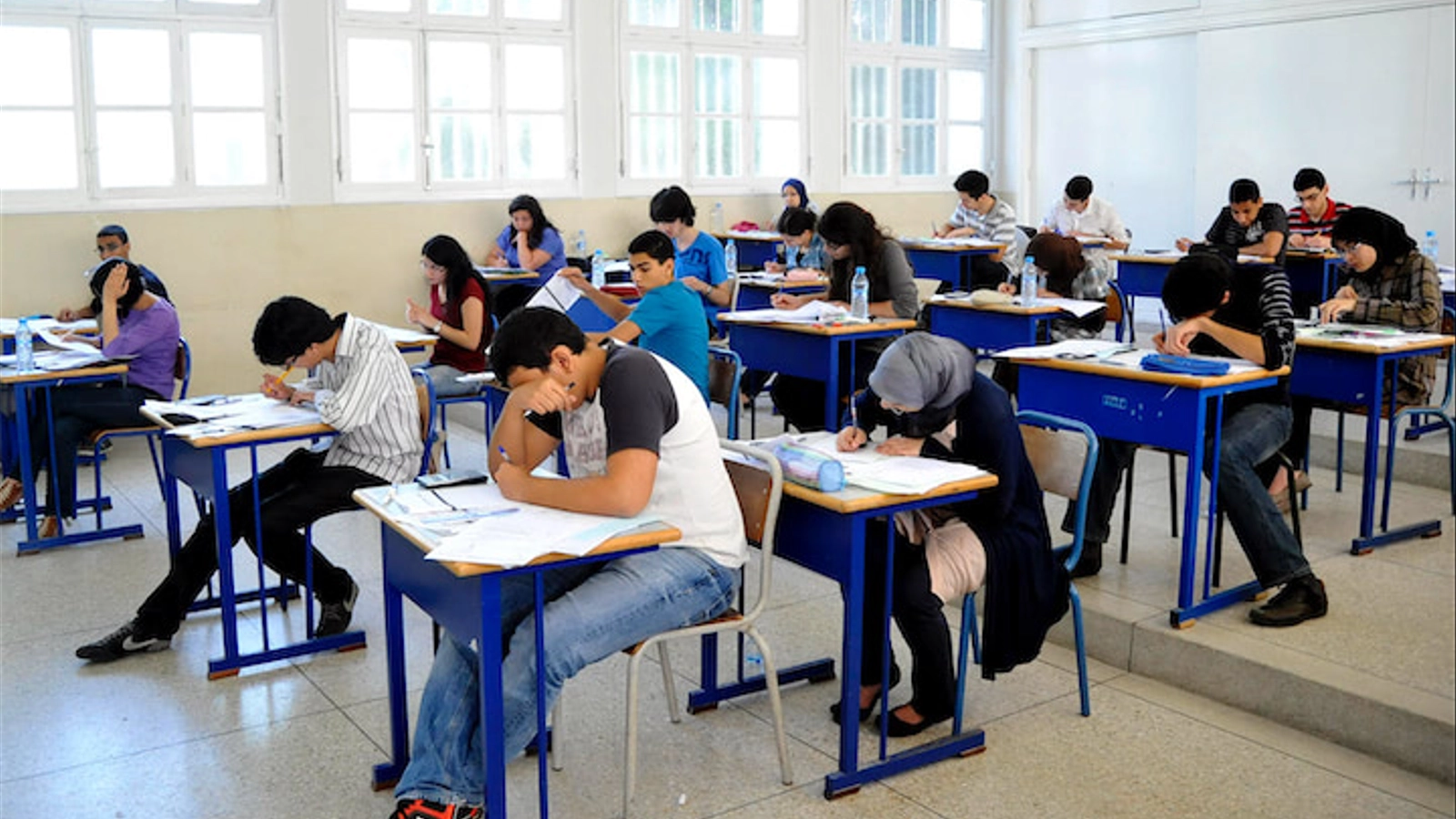 Anbaetv – ضبط 12 تلميذ في حالة غش خلال امتحانات البكالوريا ببني ملال – حوادث