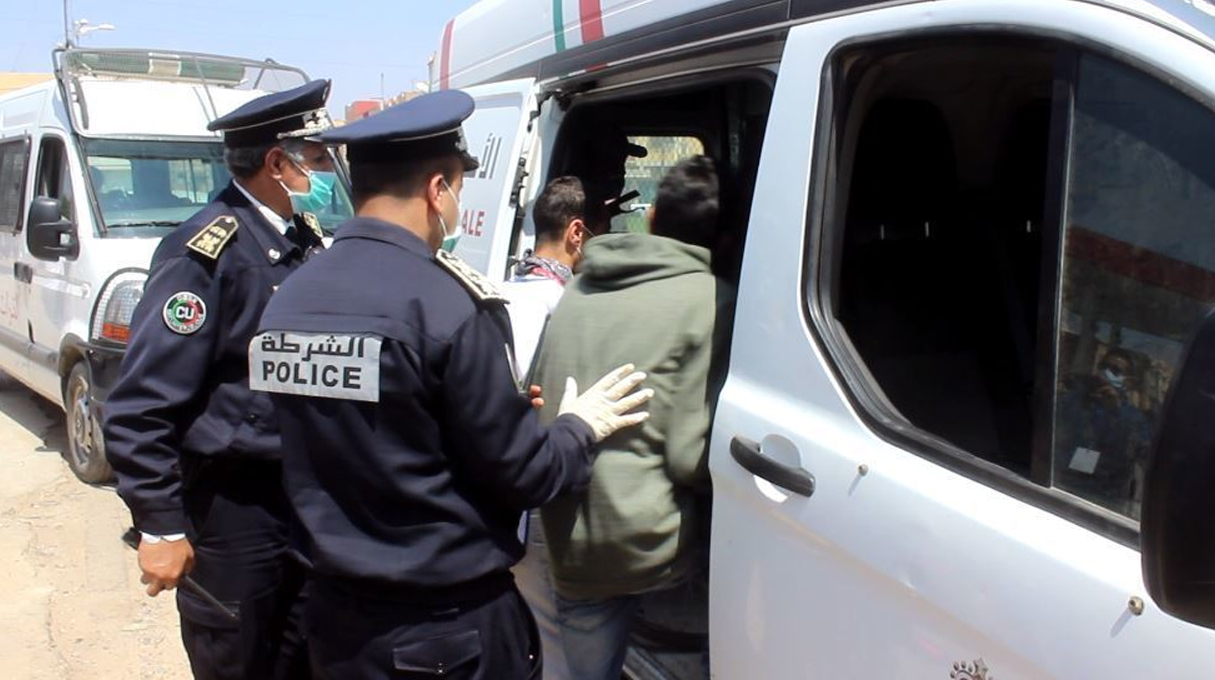 Anbaetv – الشرطة القضائية تضع حدا لسارق السيارات ببني ملال – حوادث