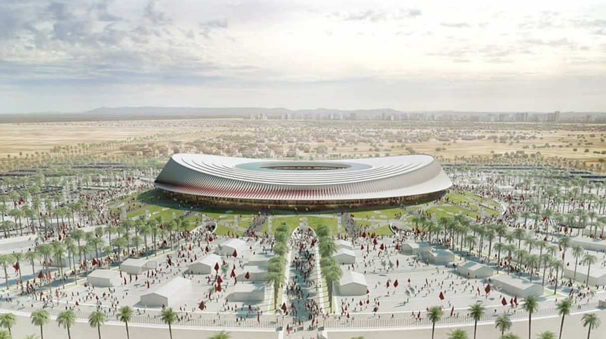 الملعب الكبير