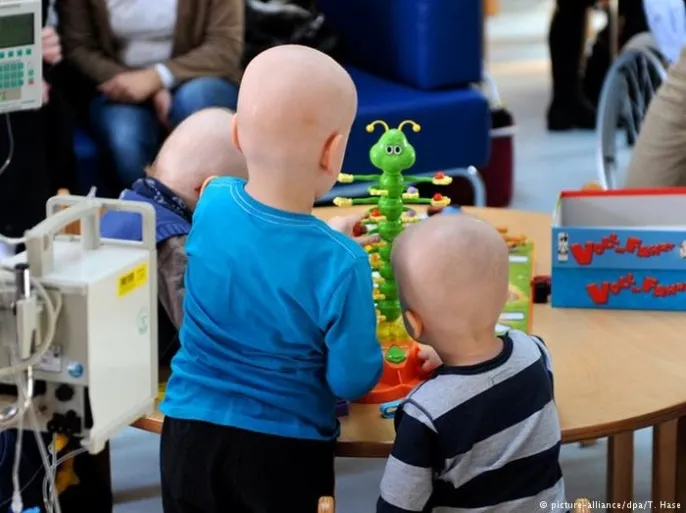 أطفال مرضى بالسرطان