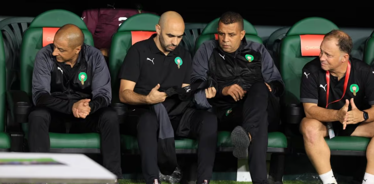 الطاقم التقني للمنتخب الوطني لكرة القدم