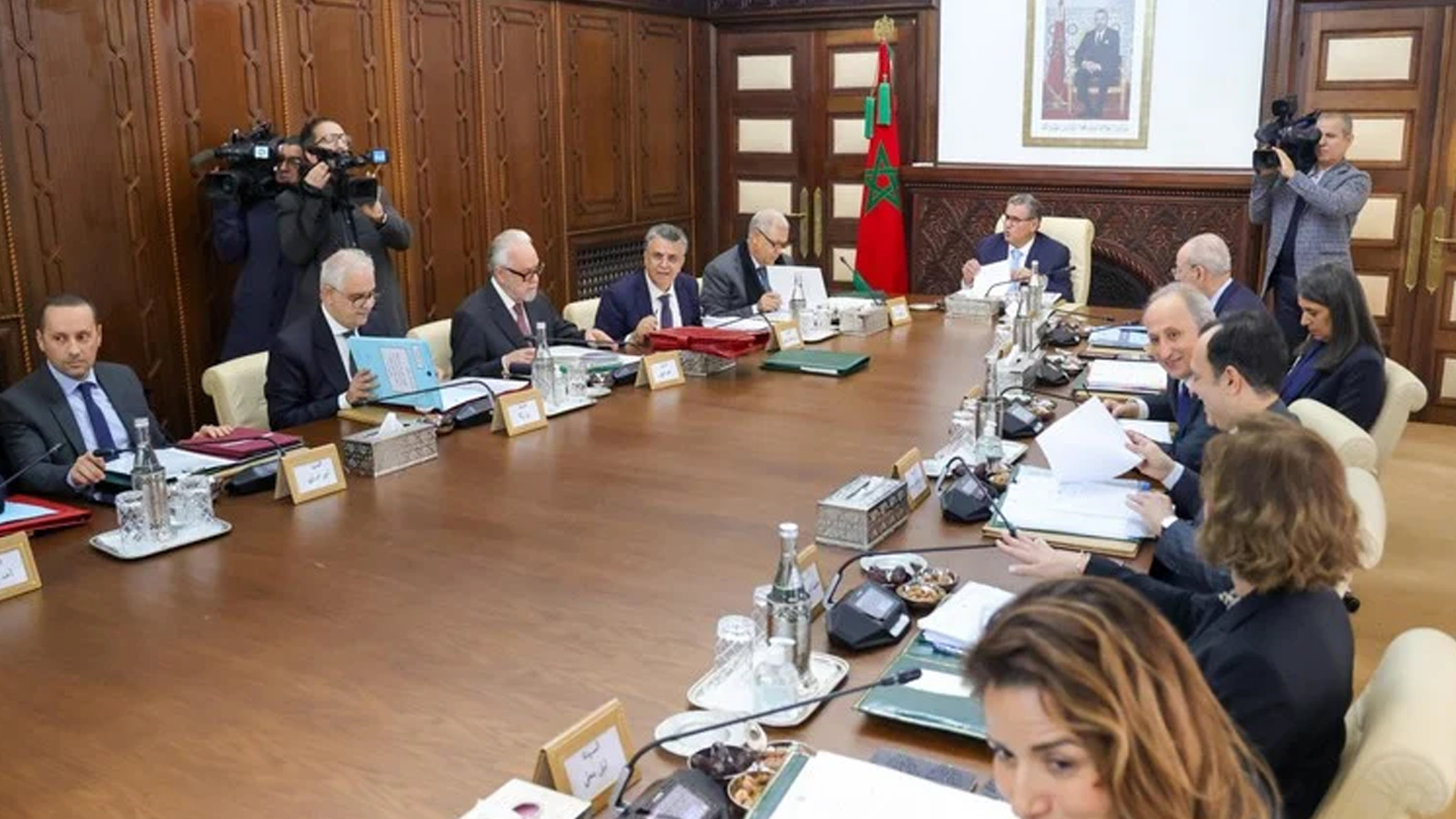 الحكومة