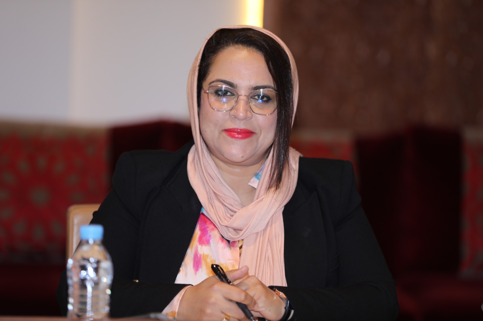 نادية بزندفة عضو فريق الأصالة والمعاصرة