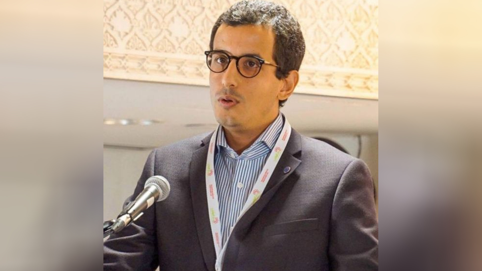 الباحث والمحلل السياسي هشام معتضد