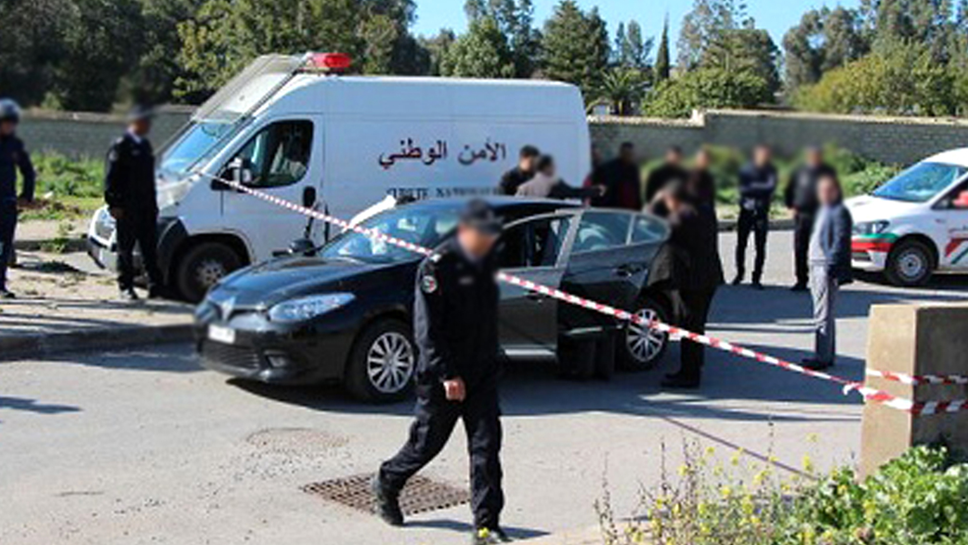 عناصر الأمن