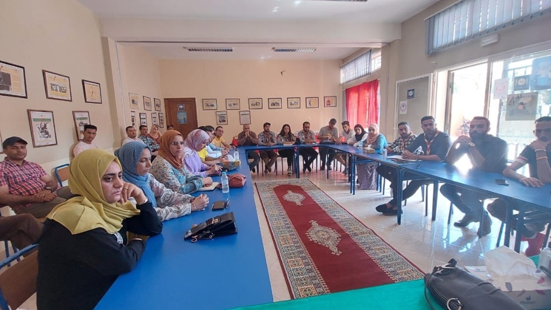 لقاء تشاوري