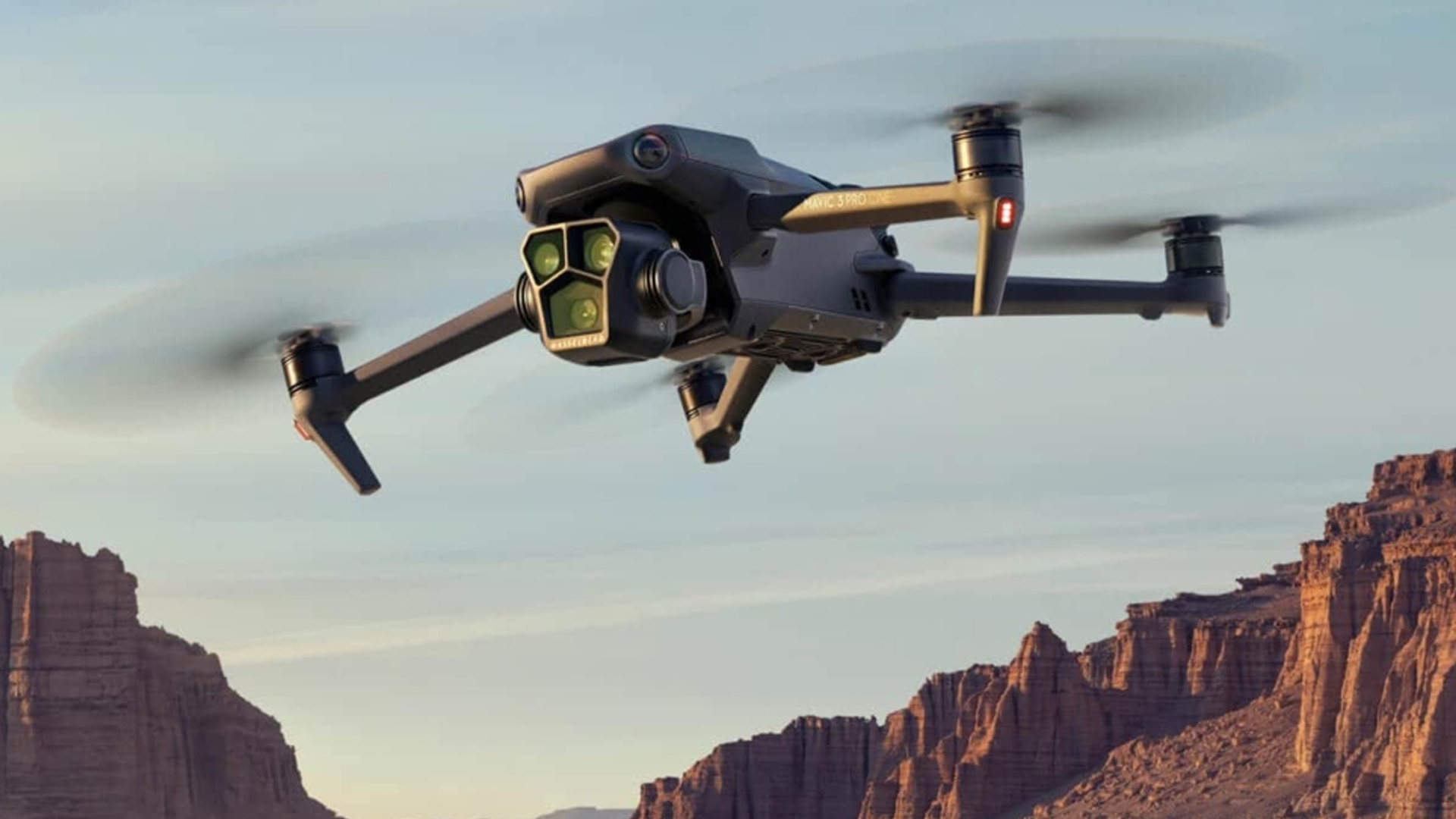 طائرات بدون طيار