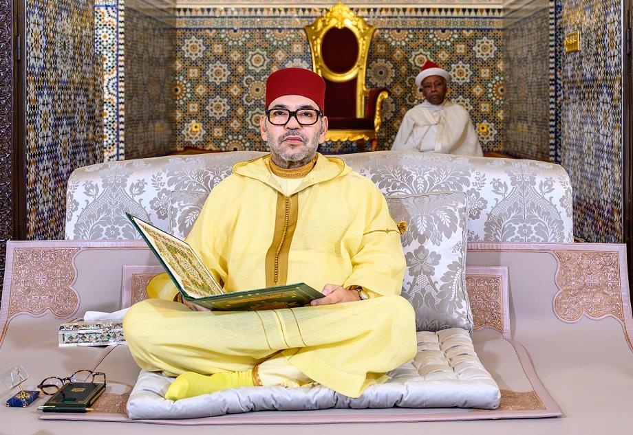 – أمير المؤمنين يؤدي صلاة عيد الأضحى المبارك بمسجد أهل فاس – مجتمع